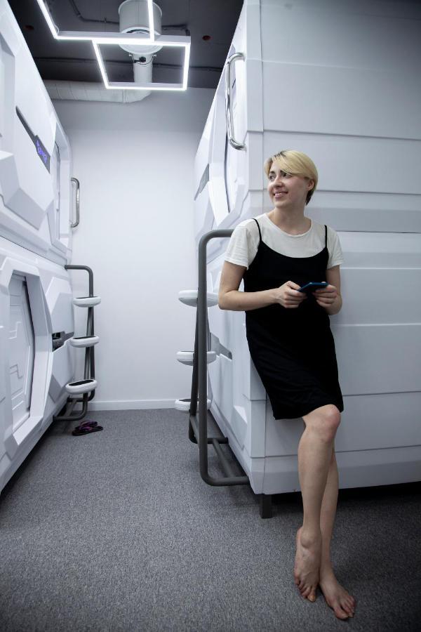Av-1 Capsule Hotel كييف المظهر الخارجي الصورة