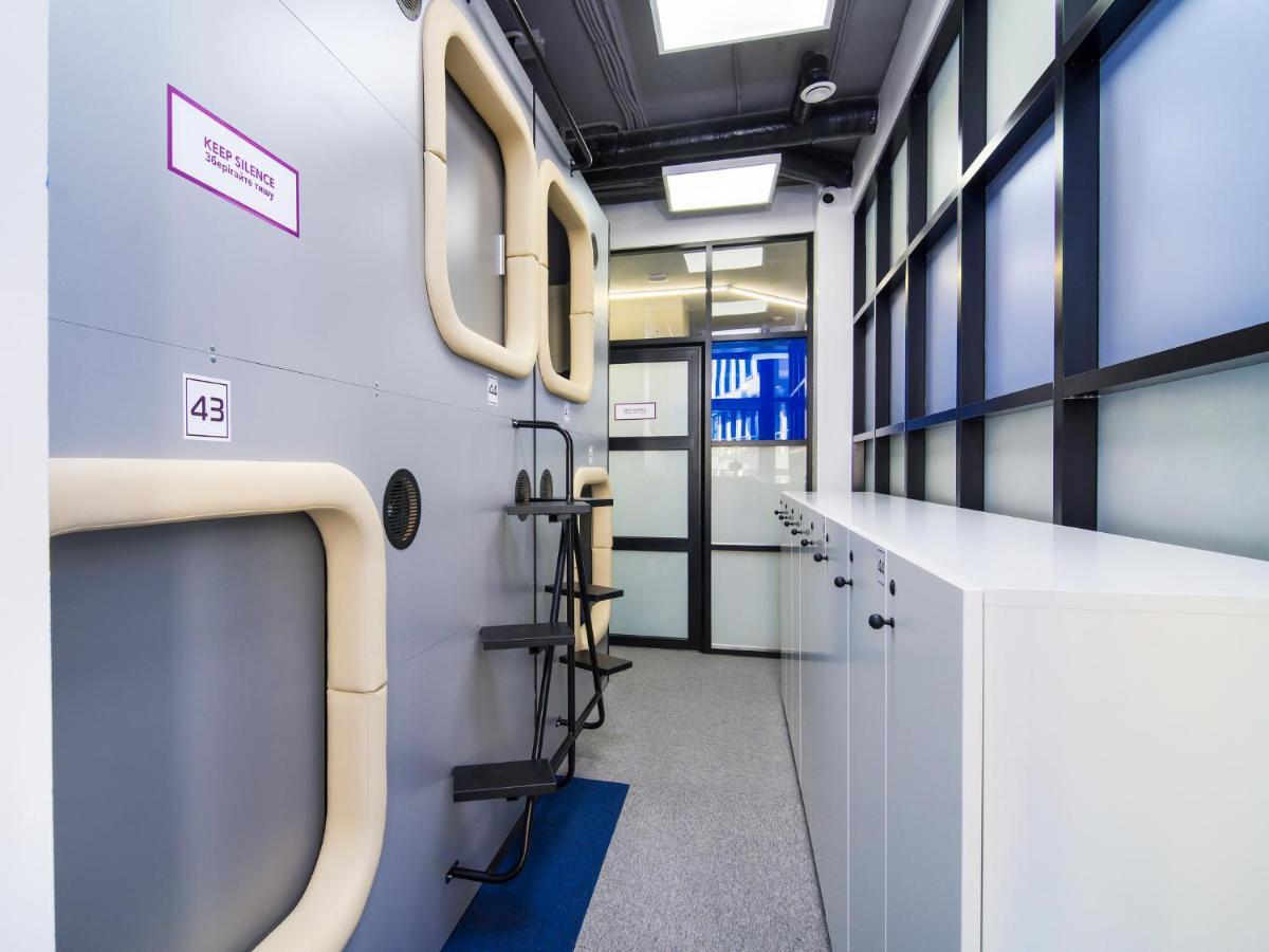 Av-1 Capsule Hotel كييف المظهر الخارجي الصورة