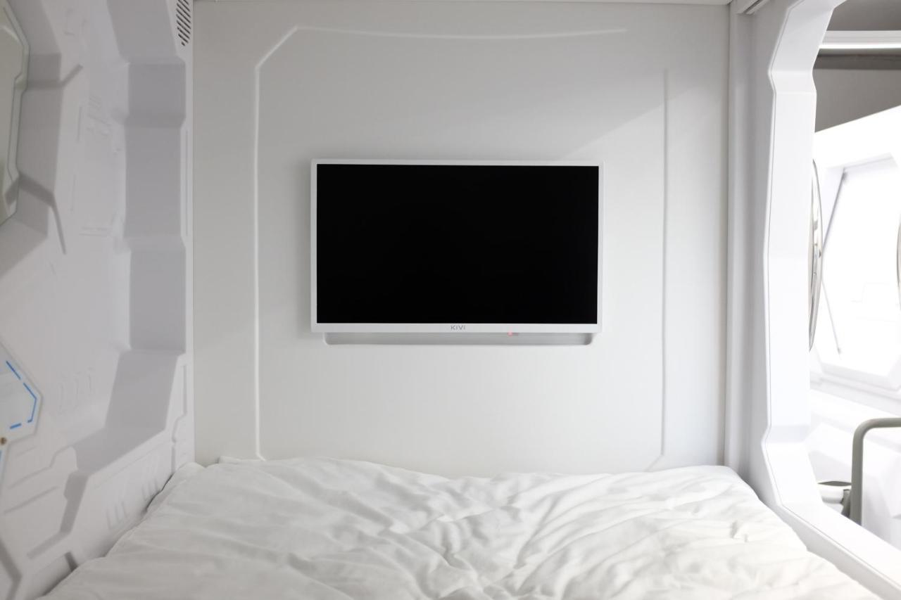 Av-1 Capsule Hotel كييف المظهر الخارجي الصورة